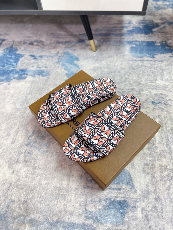 サンダル着用イメージ